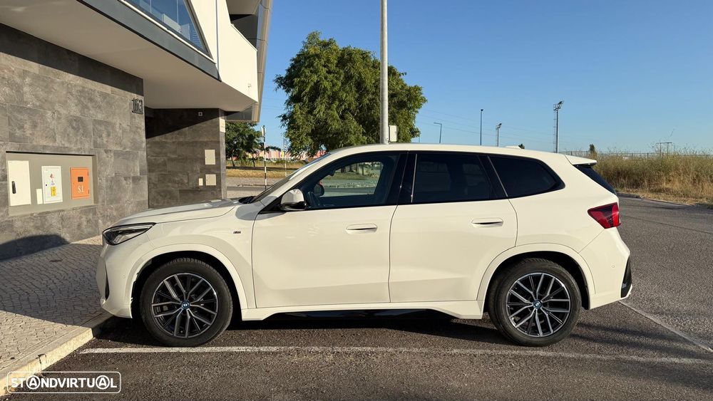 BMW iX1 xDrive30 Pack Desportivo M - 6