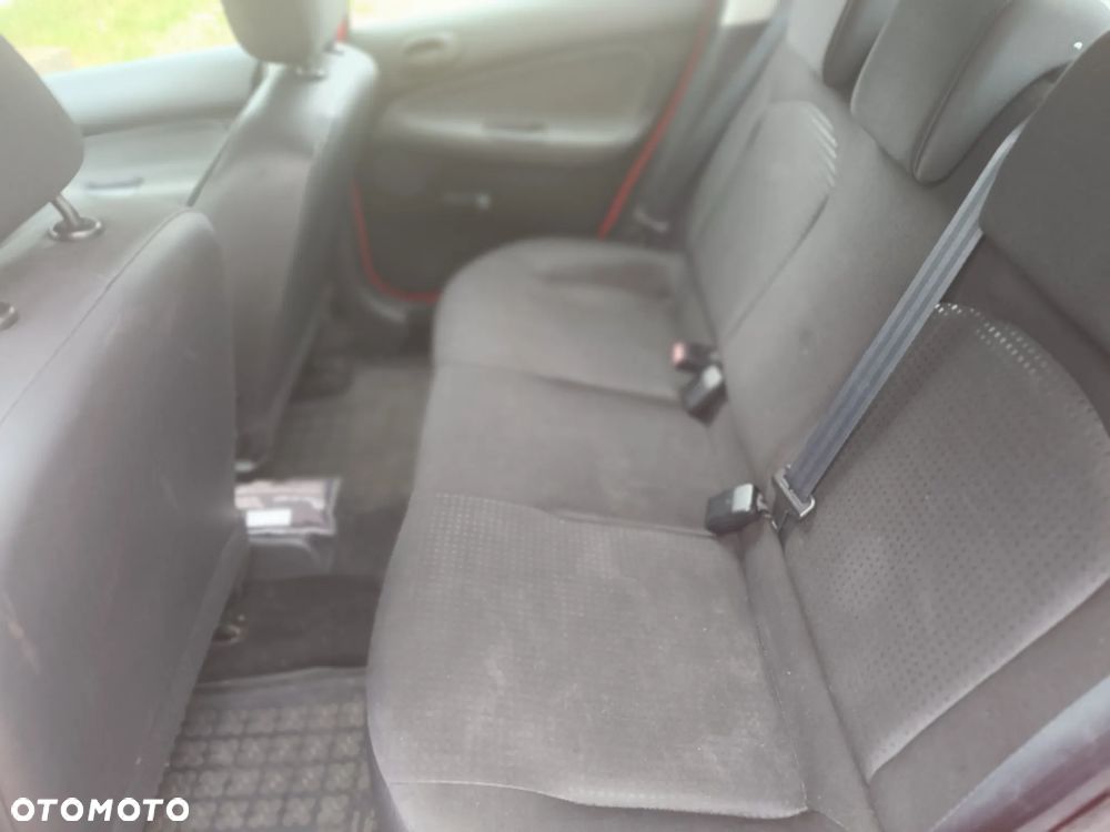 Peugeot 206 - 10