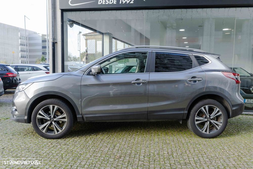 Nissan Qashqai 1.3 DIG-T N-Connecta - 2