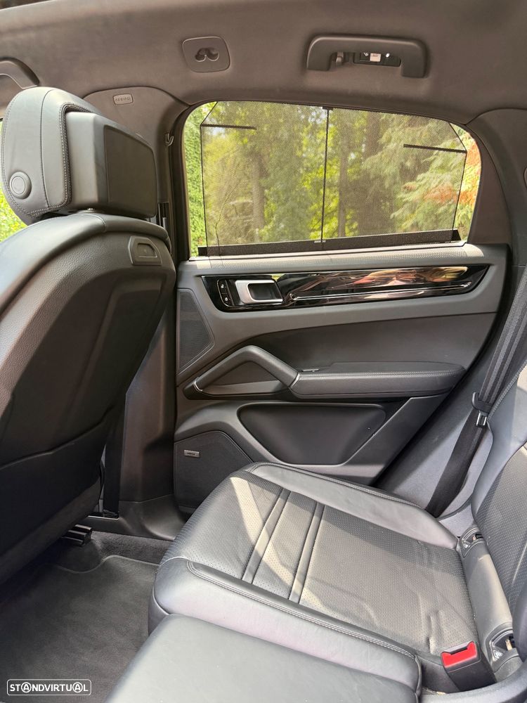 Porsche Cayenne Coupé - 32
