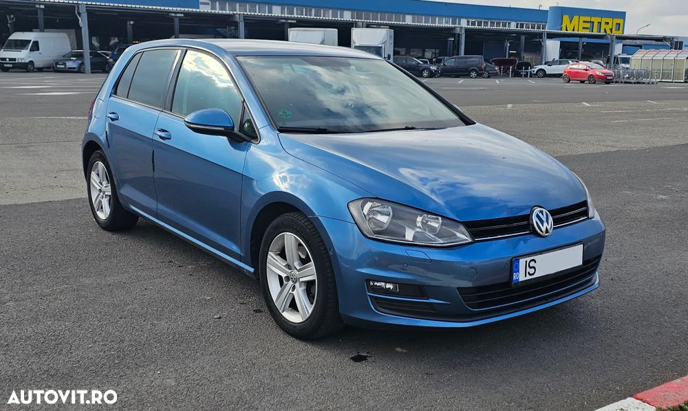 Volkswagen Golf - 2