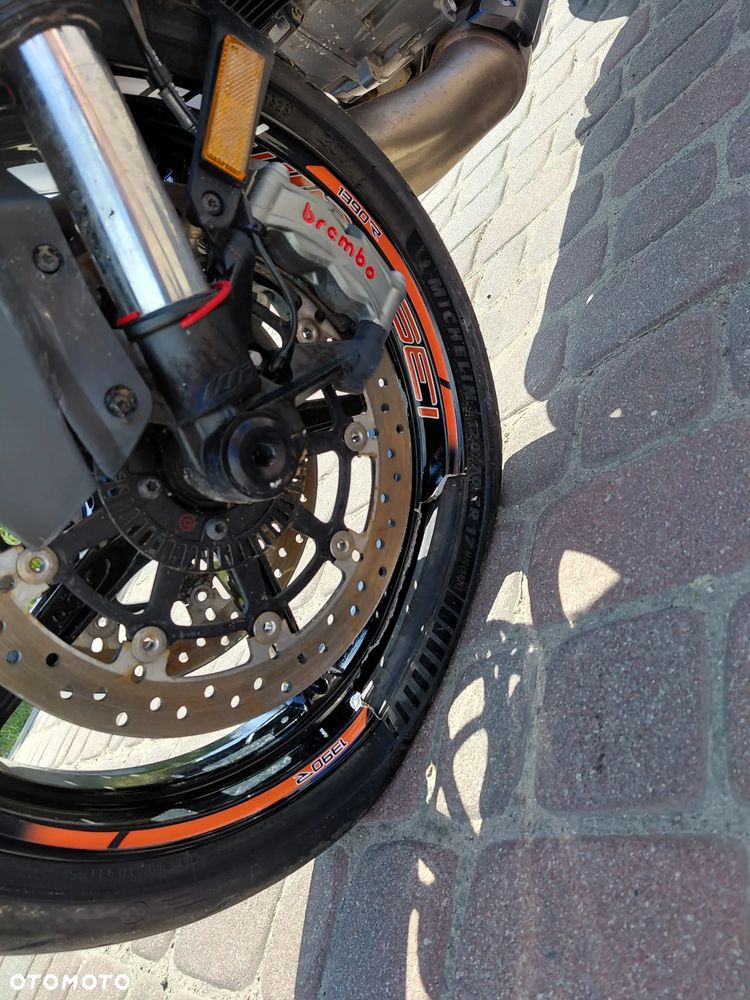 KTM Super Duke - 11