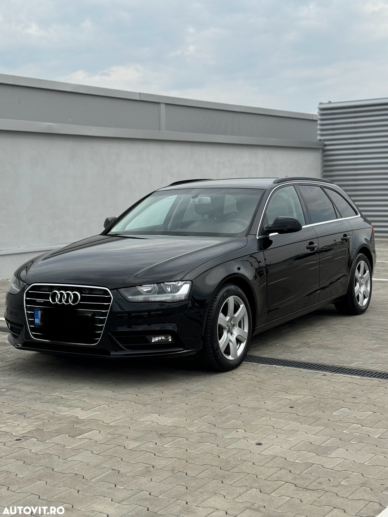 Audi A4 Avant 2.0 40 TDI quattro S tronic Advanced - 2