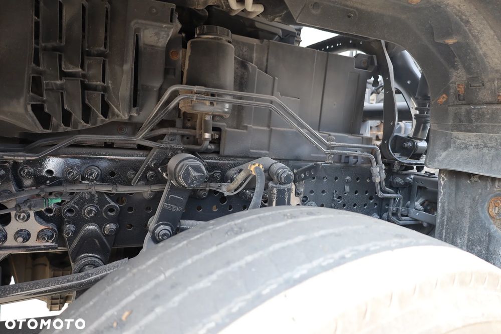 Mercedes-Benz Arocs 3251 - 24