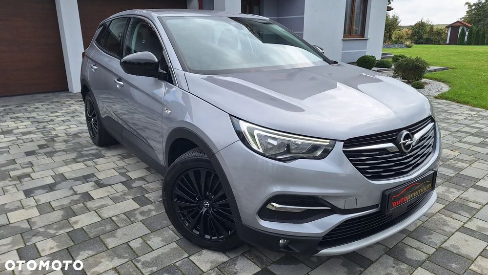 Opel Grandland X 1.5 D Start/Stop Color Line - 2