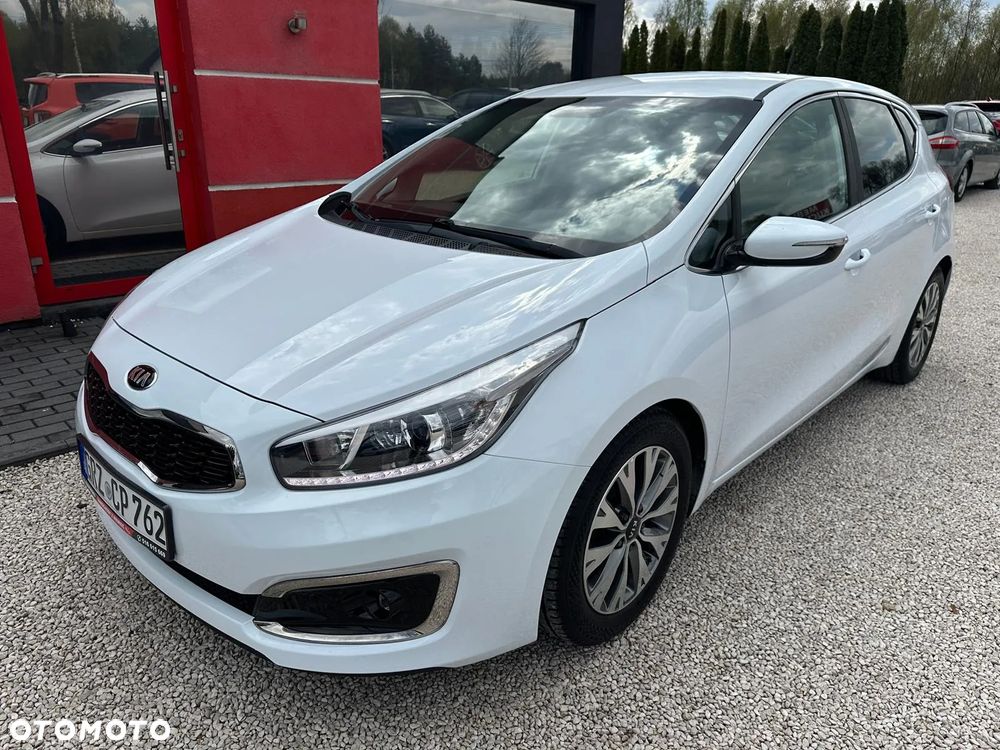 Kia Ceed 1.6 GDI ISG Vision - 3