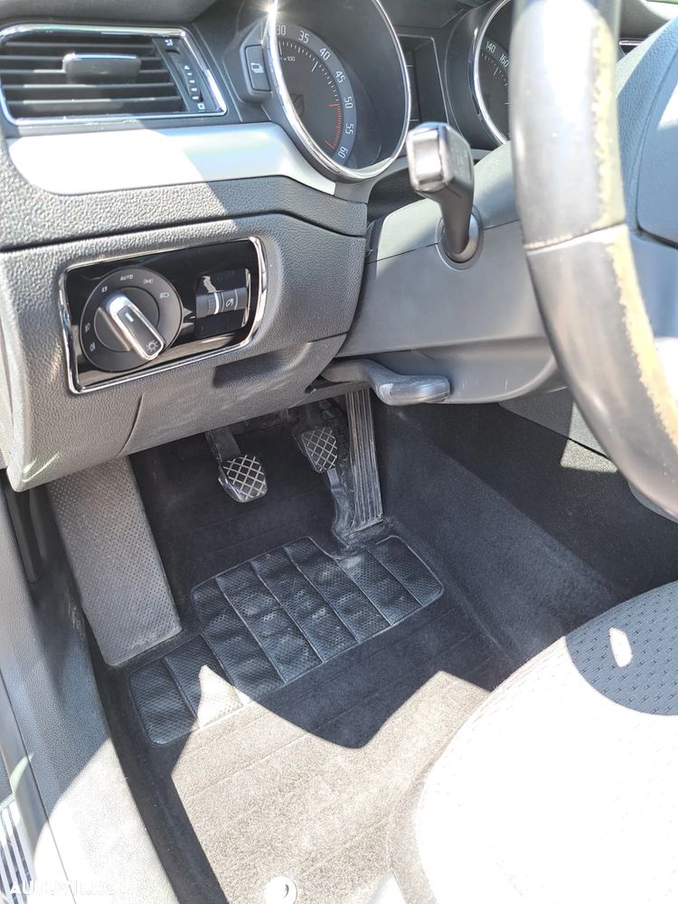 Skoda Superb 2.0 TDI Elegance - 18