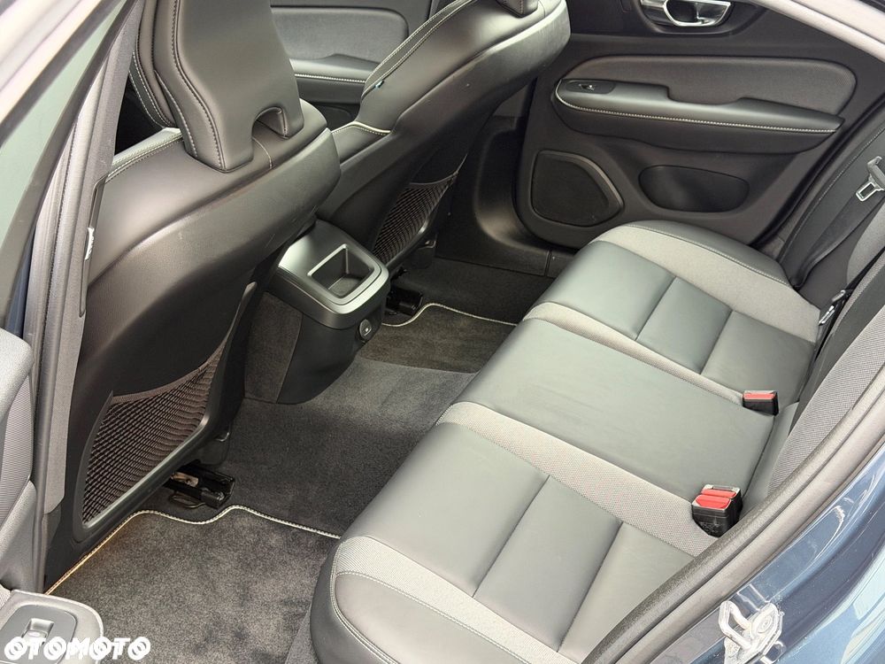 Volvo S60 - 16