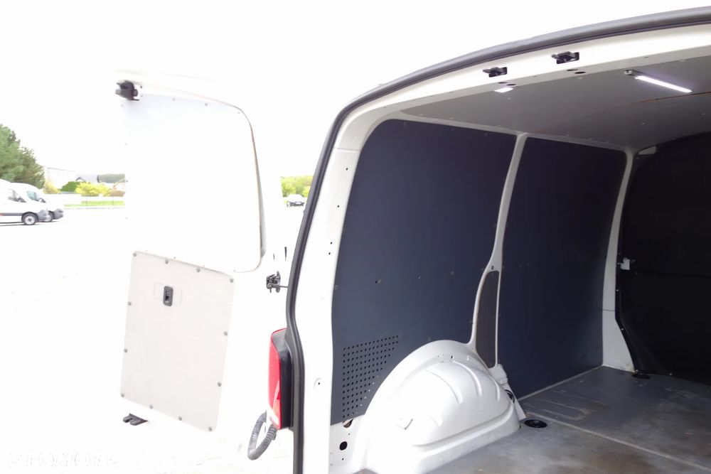 Volkswagen Transporter 2.0 TDI Automat T6 L1H1 Klima Webasto Navi - 10