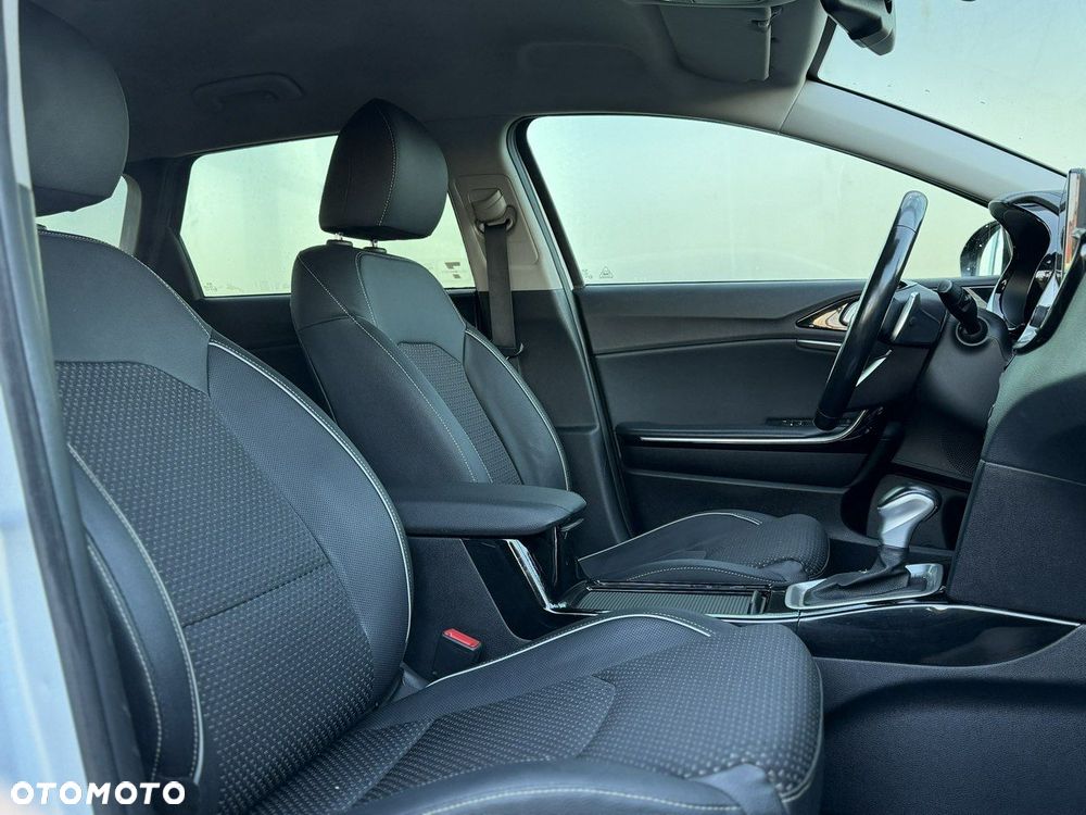 Kia Ceed 1.6 GDI PHEV Business Line DCT - 16
