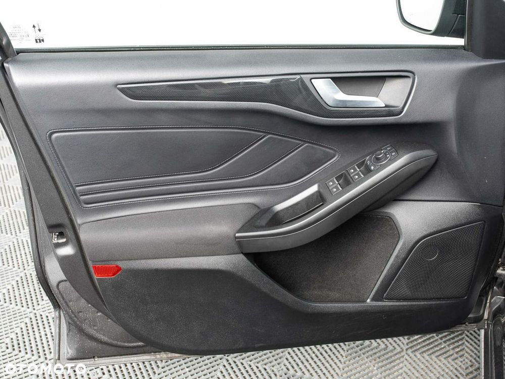 Ford Focus - 10