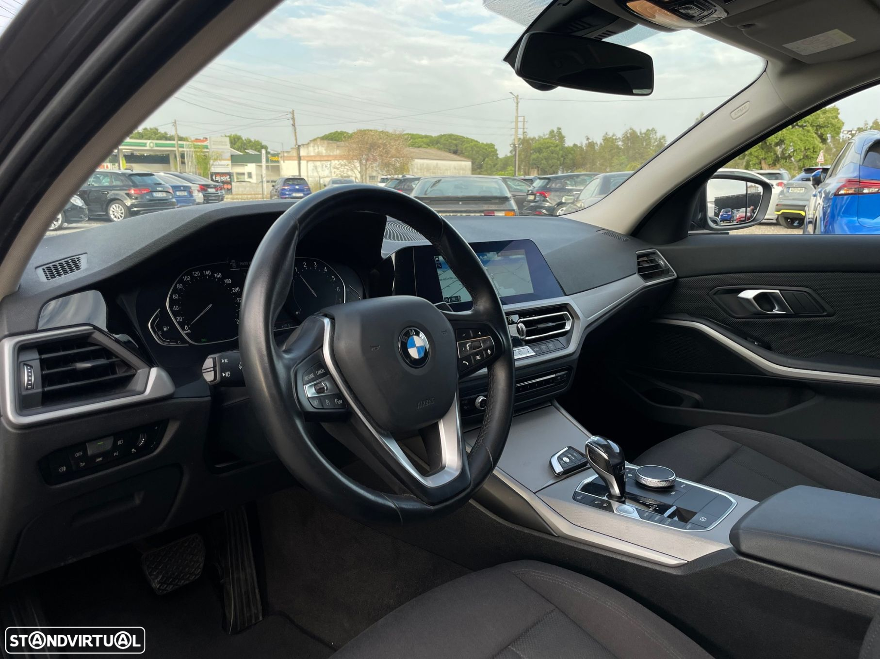 BMW 330 e Touring Corporate Edition Auto - 10
