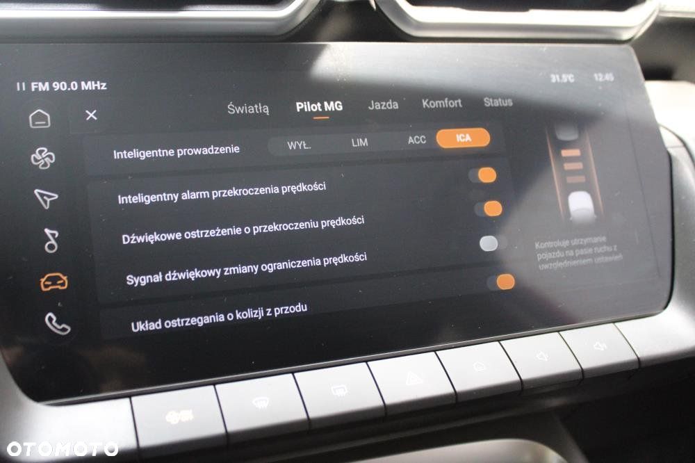 MG ZS Hybrid+ - 18
