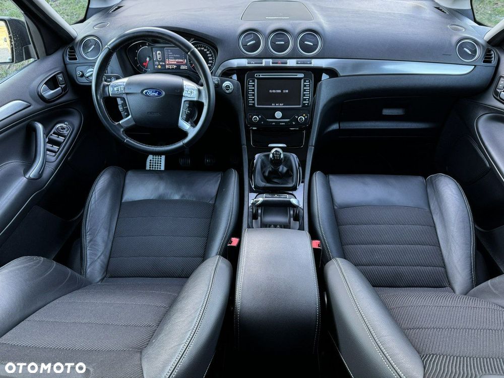 Ford S-Max 2.0 TDCi DPF Titanium X - 24