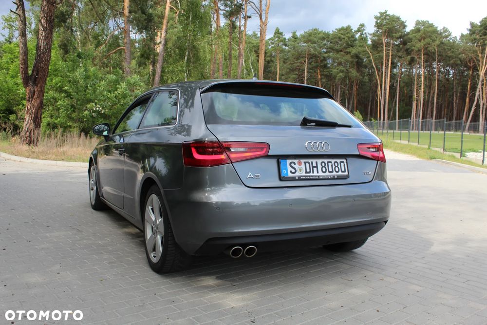 Audi A3 2.0 TDI clean diesel Ambiente S tronic - 4