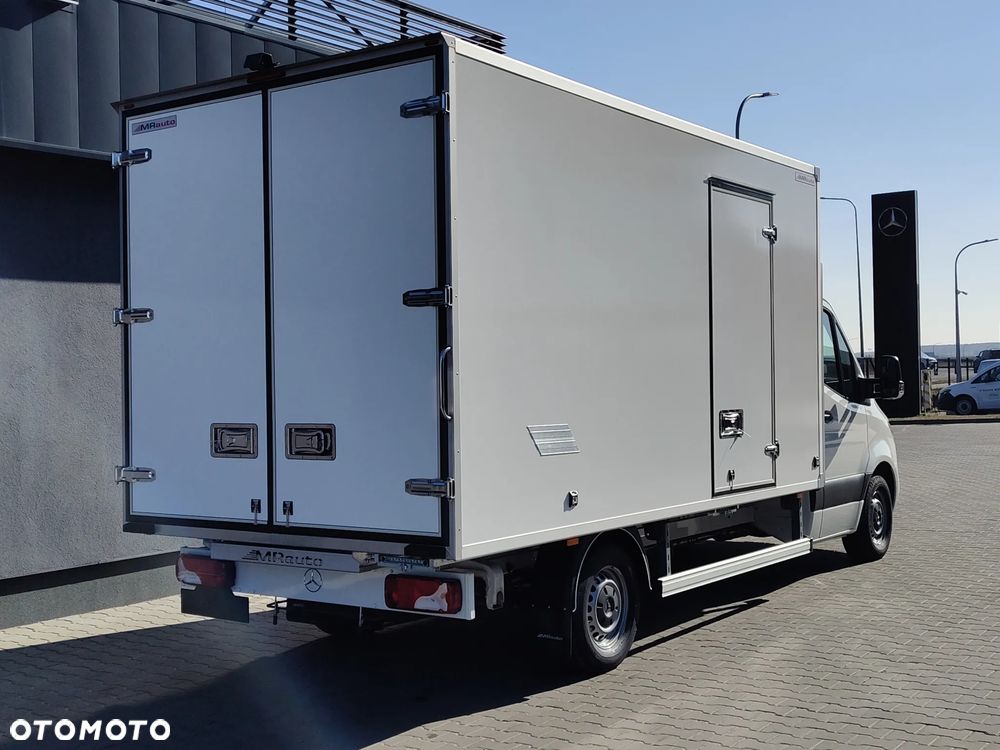 Mercedes-Benz Sprinter - 7