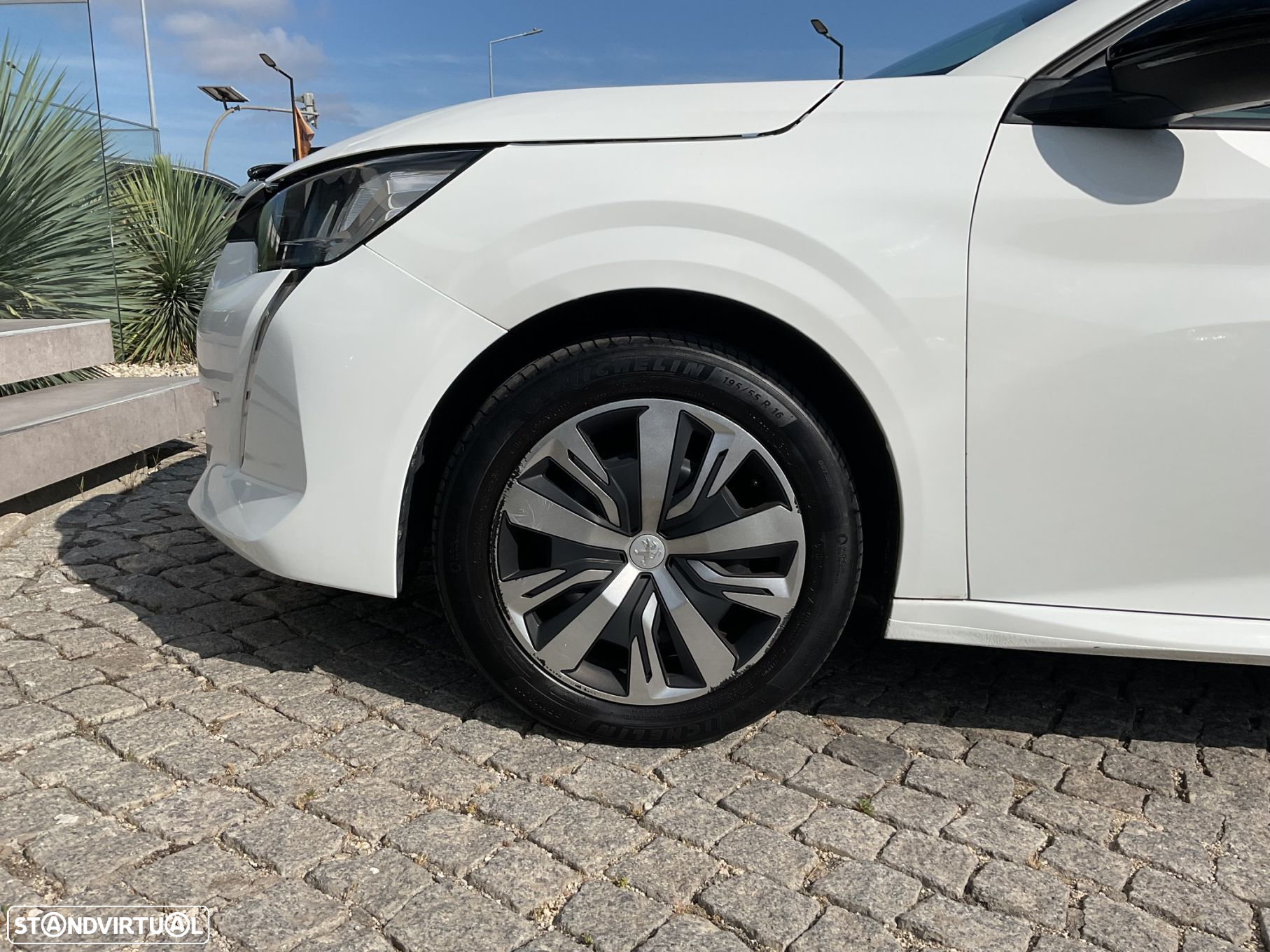 Peugeot 208 1.2 PureTech Active - 15