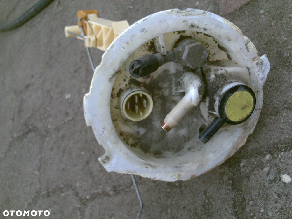 Audi 100 c3 c4 zderzak fotele drzwi klapa lampy kanapa wnetrze boczki kokpit i inne silnik 1,8 oraz 2,3benzyna - 39