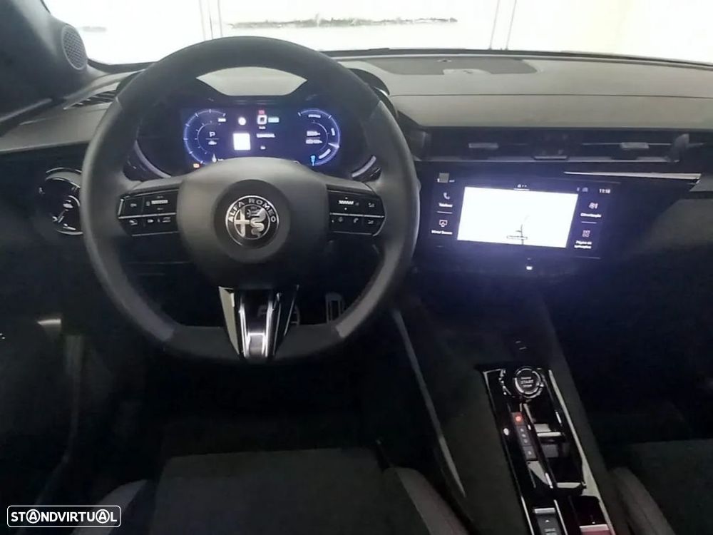 Alfa Romeo Junior Elletrica 50 kWh Veloce - 10