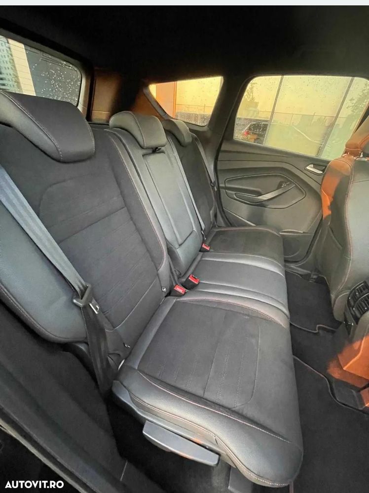 Ford Kuga - 3