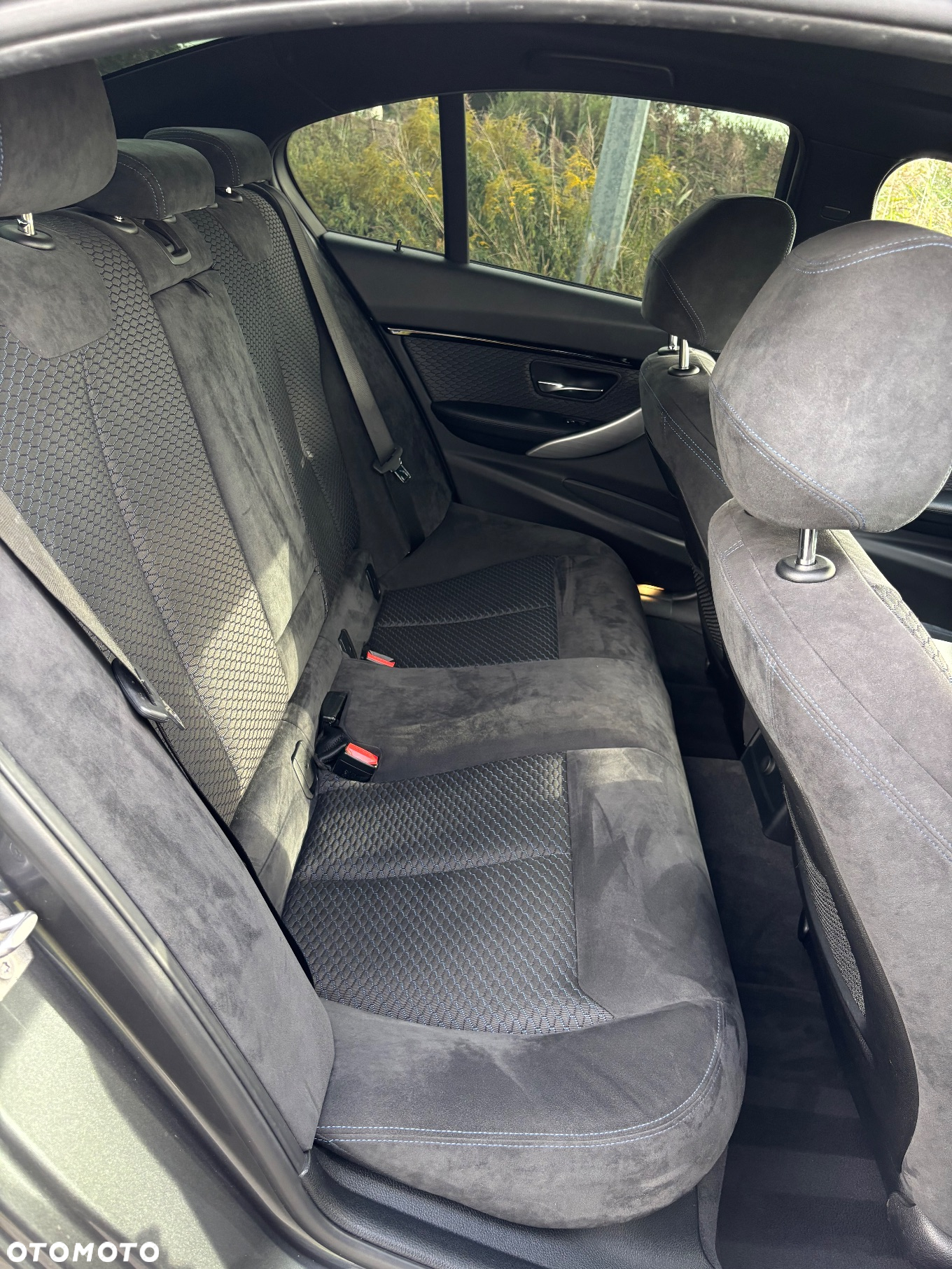 BMW Seria 3 320i xDrive M Sport - 9