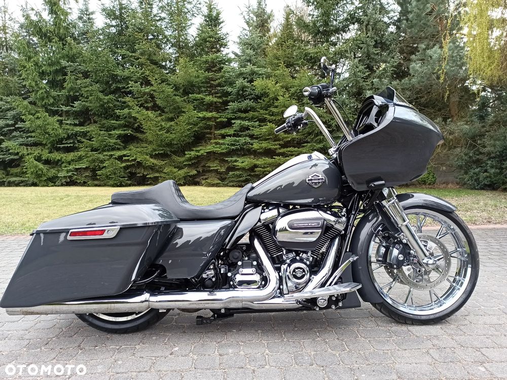 Harley-Davidson Touring Road Glide - 12