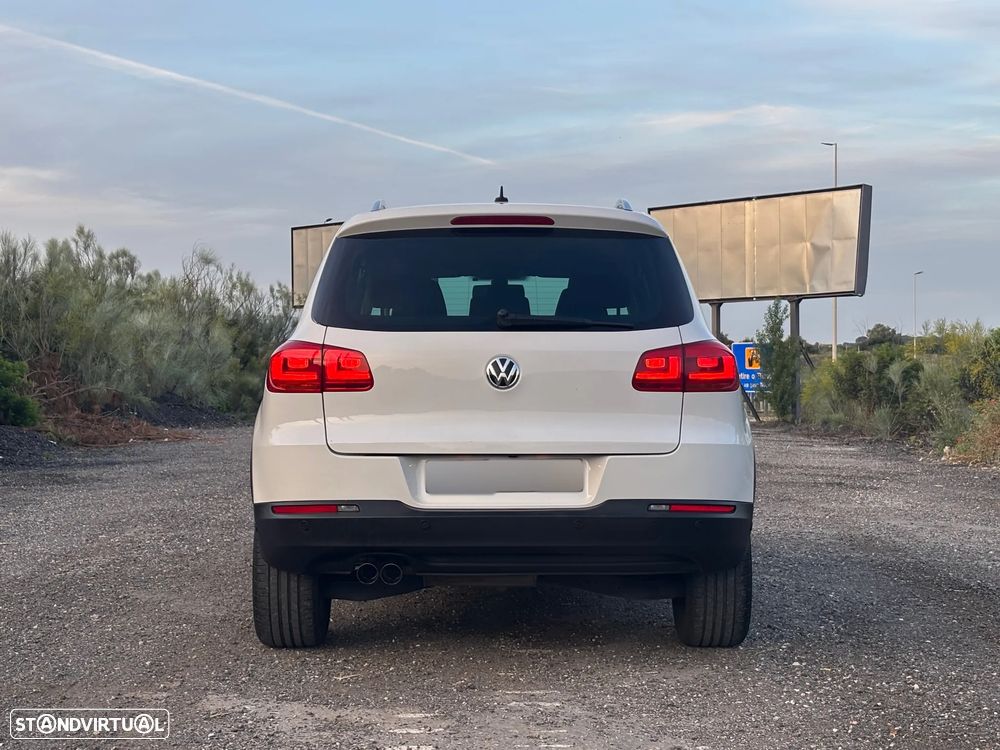 VW Tiguan 2.0 TDi Sport BlueMotion - 38