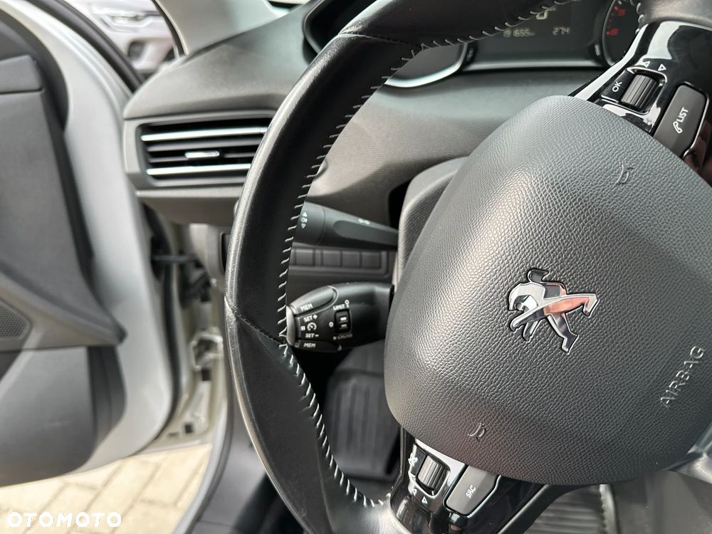 Peugeot 308 - 9
