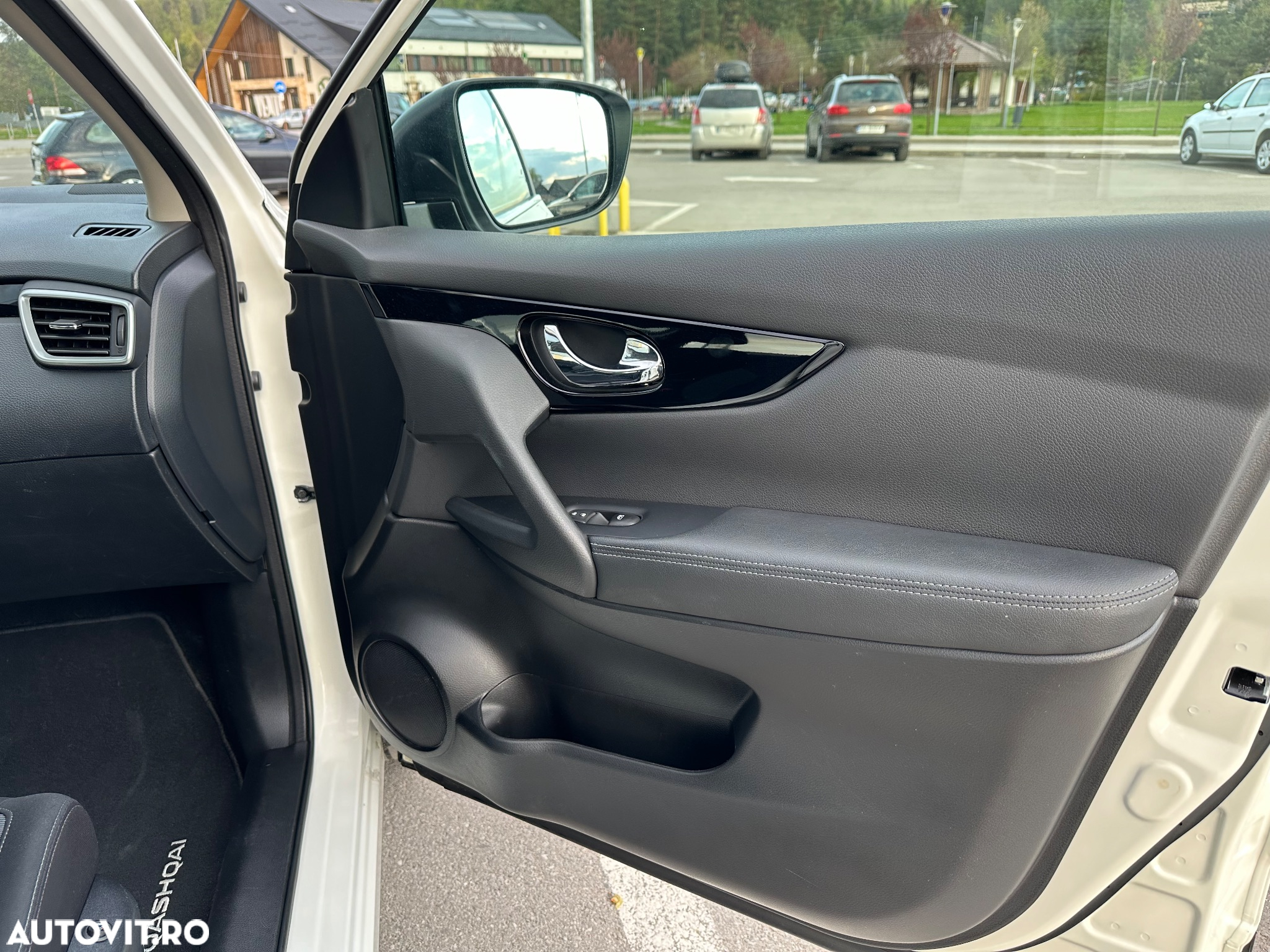 Nissan Qashqai 1.5 DCI N-CONNECTA - 26