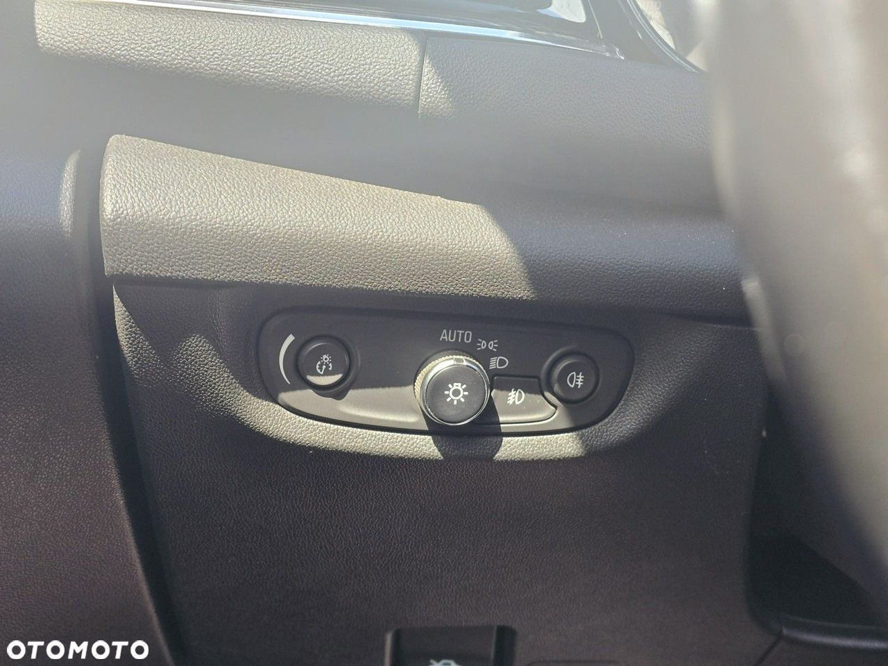 Opel Insignia - 8