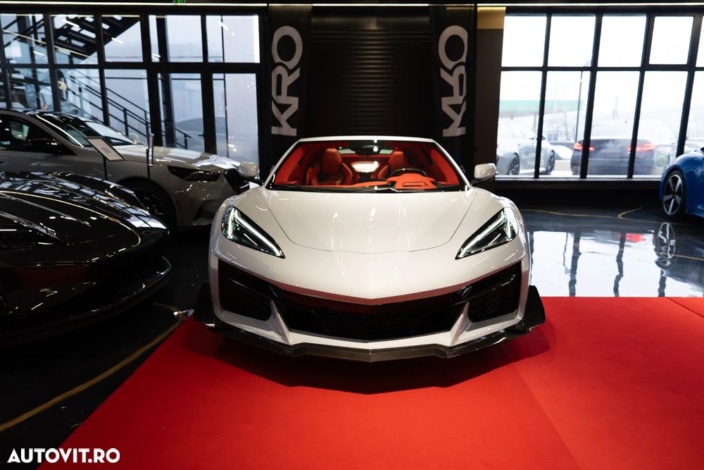 Chevrolet Corvette - 2