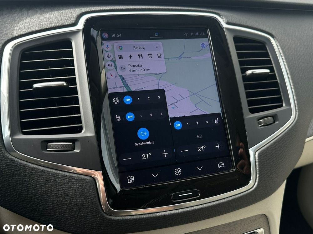 Volvo XC 90 - 32