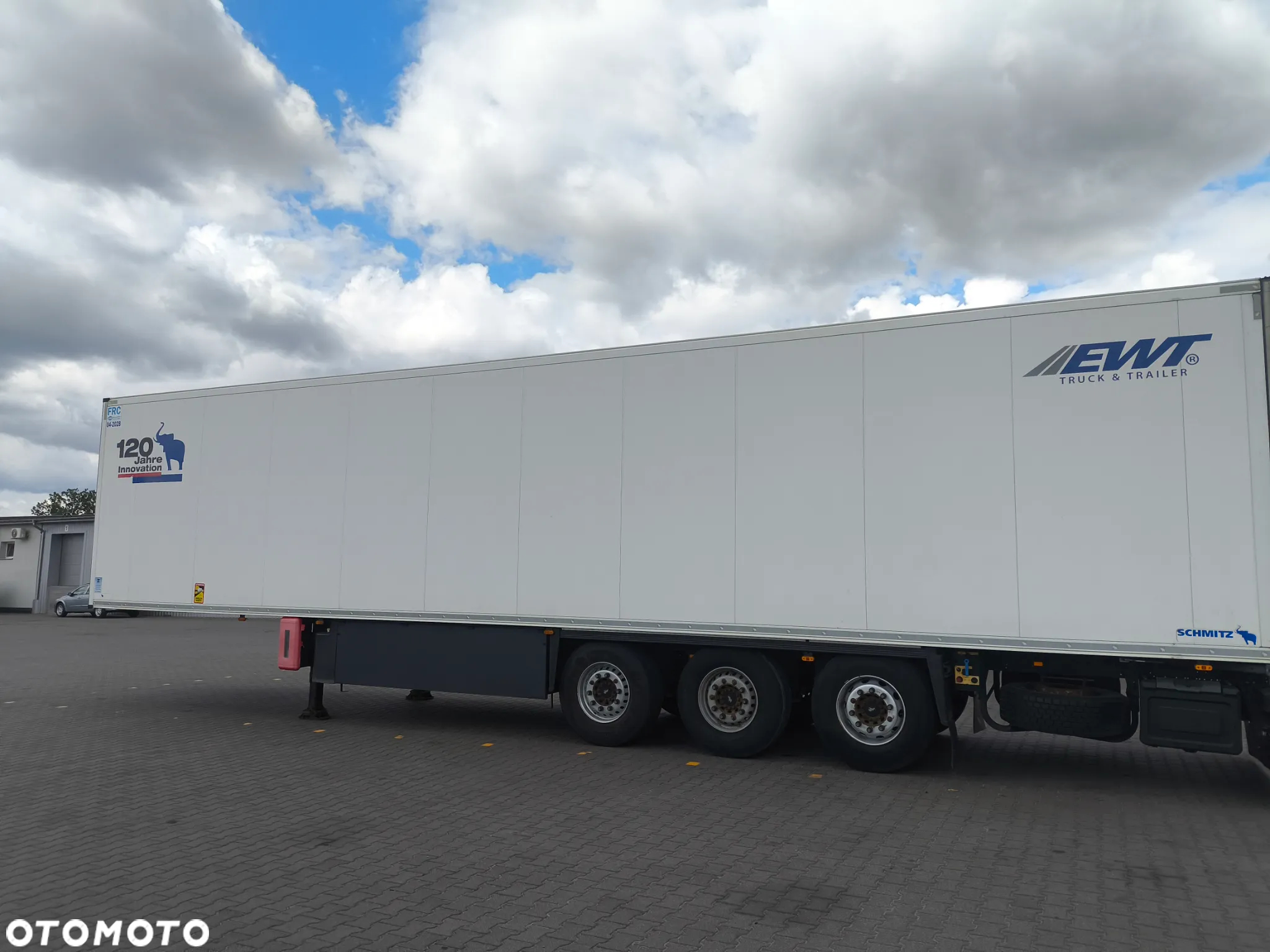 Schmitz Cargobull SKO 24 - 8
