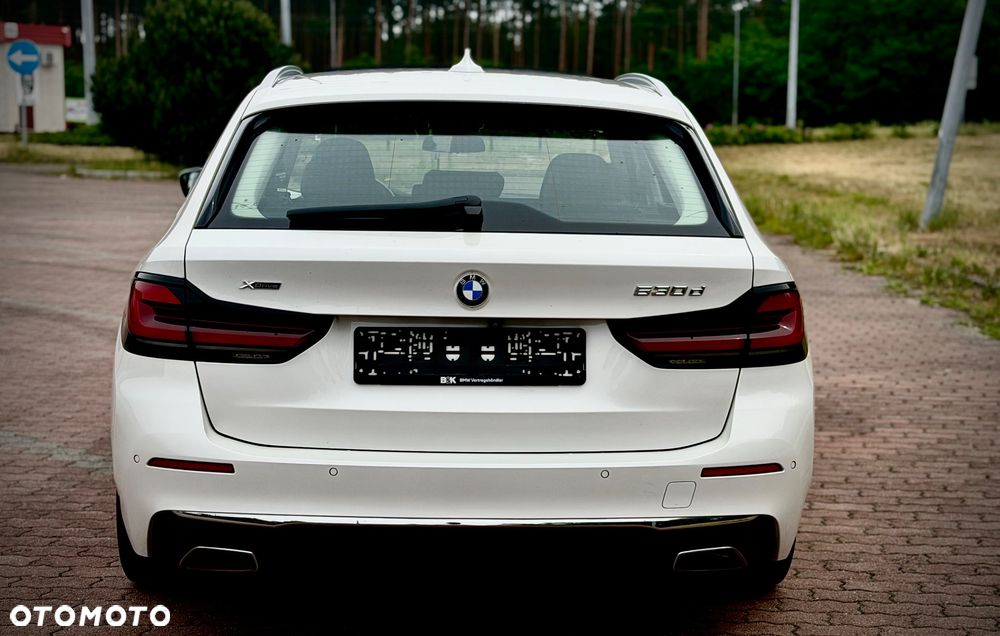 BMW Seria 5 530d xDrive mHEV Luxury Line - 18
