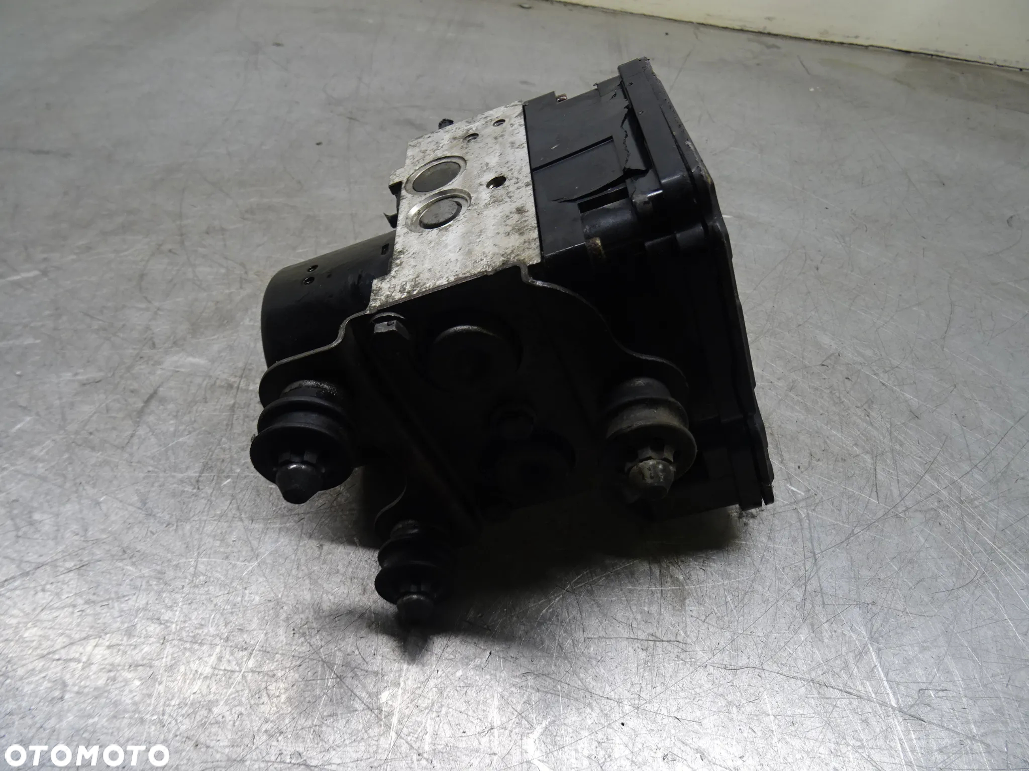 VW TRANSPORTER T5 1.9 TDI POMPA ABS 7H0907379R - 7
