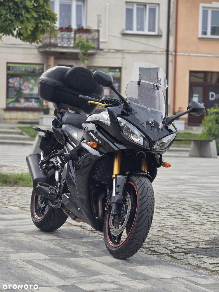 Yamaha FZ8 - 1