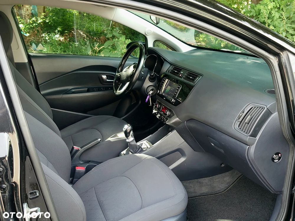 Kia Rio 1.4 Spirit - 8