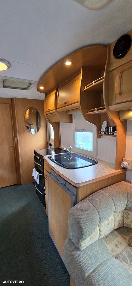 ADRIA COACHMAN VIP 520 - 25
