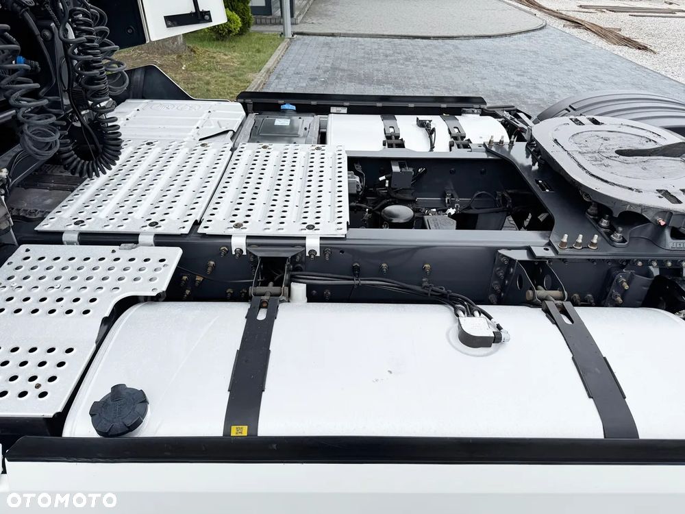 Renault T 520 / ACC / HIGH CAB  / CAŁA NA PODUSZKACH - FULL AIR / KLIMA POSTOJOWA / OBRACANY FOTEL / Z NIEMIEC - 23