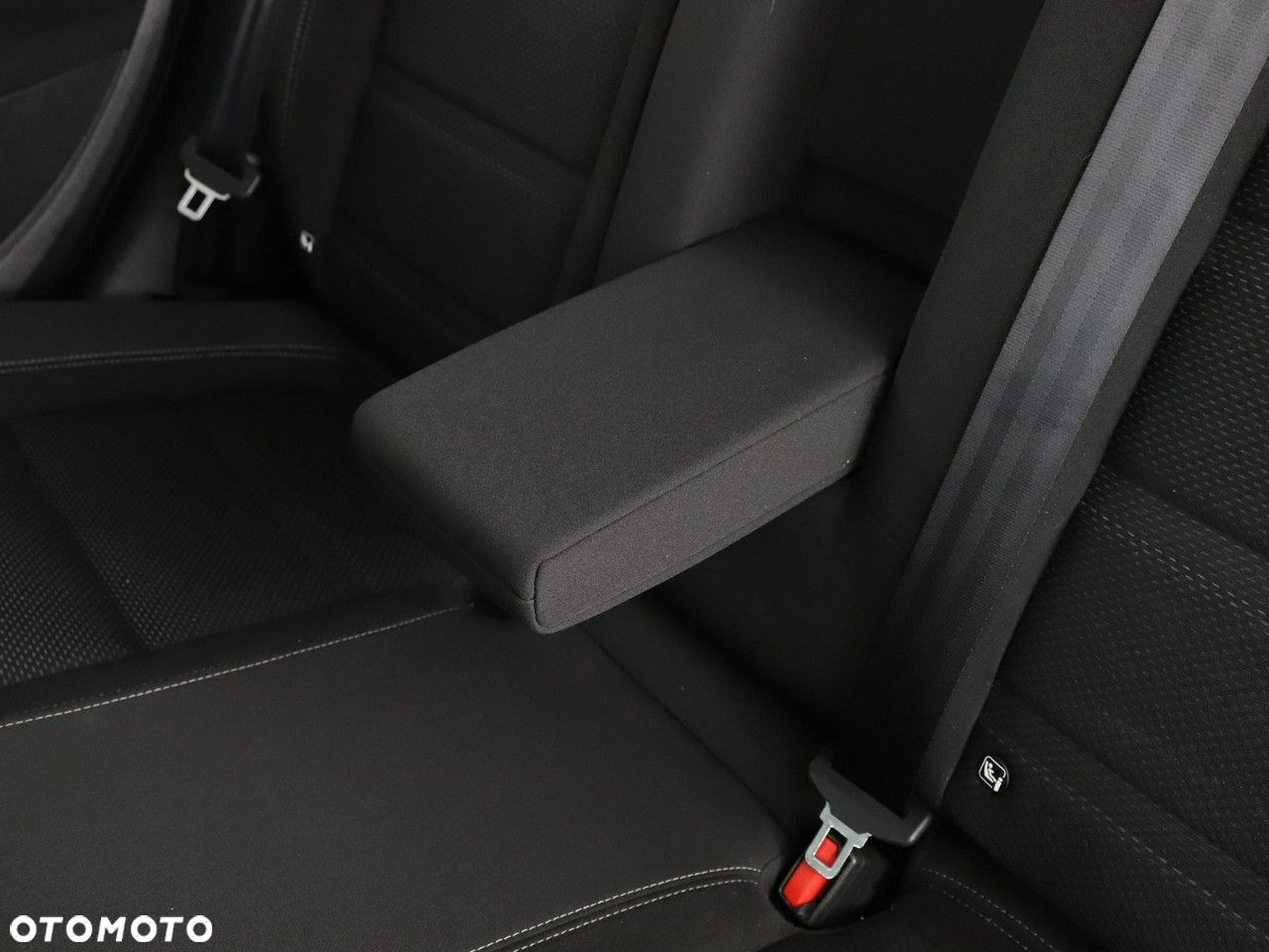 Fiat Tipo Kombi 1.4 T-Jet Lounge - 34