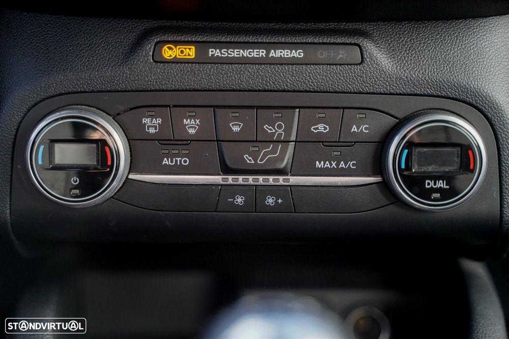 Ford Kuga 1.5 EcoBoost ST-Line - 24