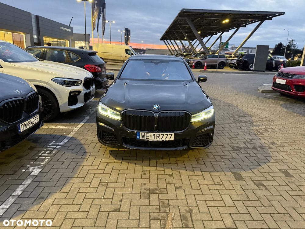 BMW Seria 7 750i xDrive - 8