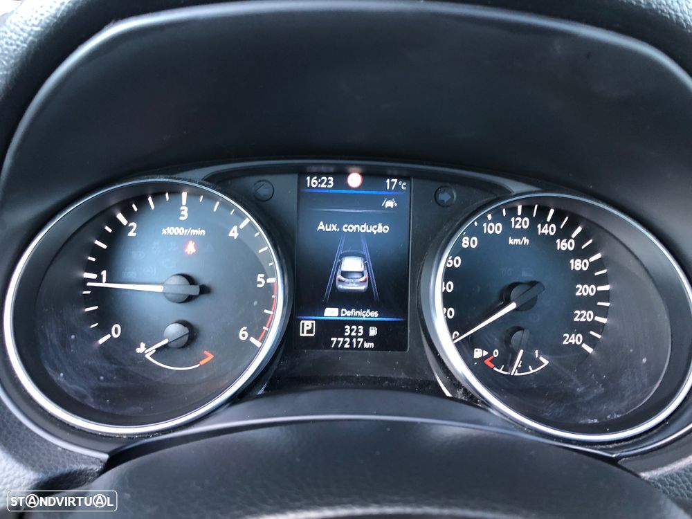 Nissan Qashqai 1.5 dCi N-Connecta DCT - 34