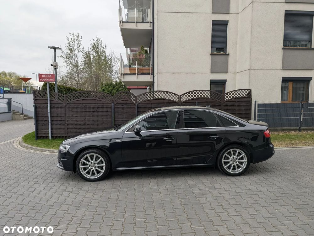 Audi A4 Limousine - 2
