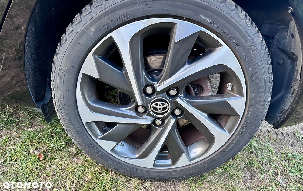 Toyota Auris - 15