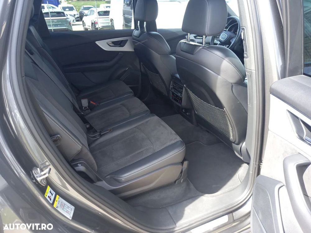 Audi Q7 - 15
