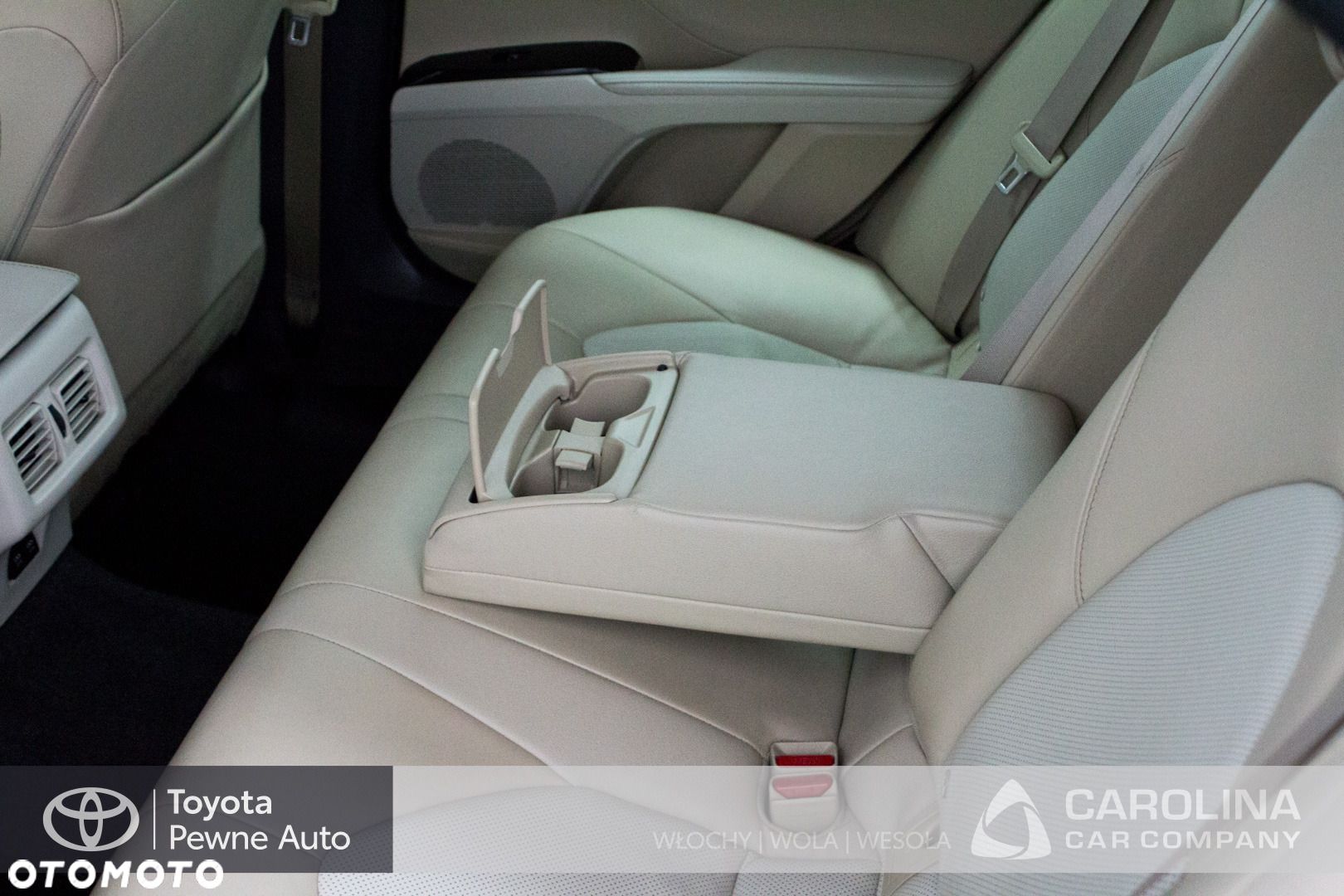 Toyota Camry - 15
