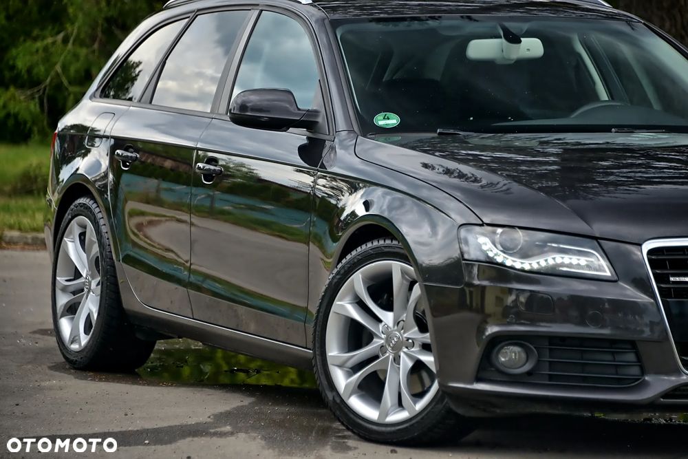 Audi A4 Avant 3.0 TDI Quattro Tiptronic - 12