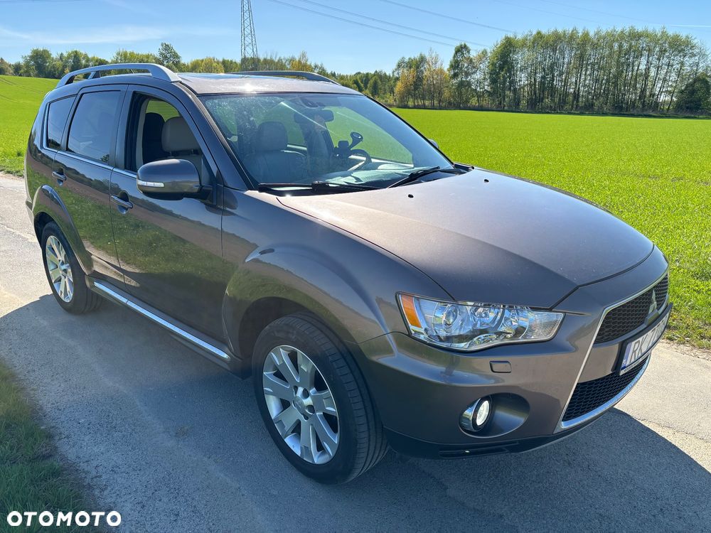 Mitsubishi Outlander 2.0 DID Instyle - 1