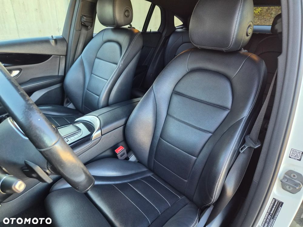 Mercedes-Benz GLC 220 d - 30
